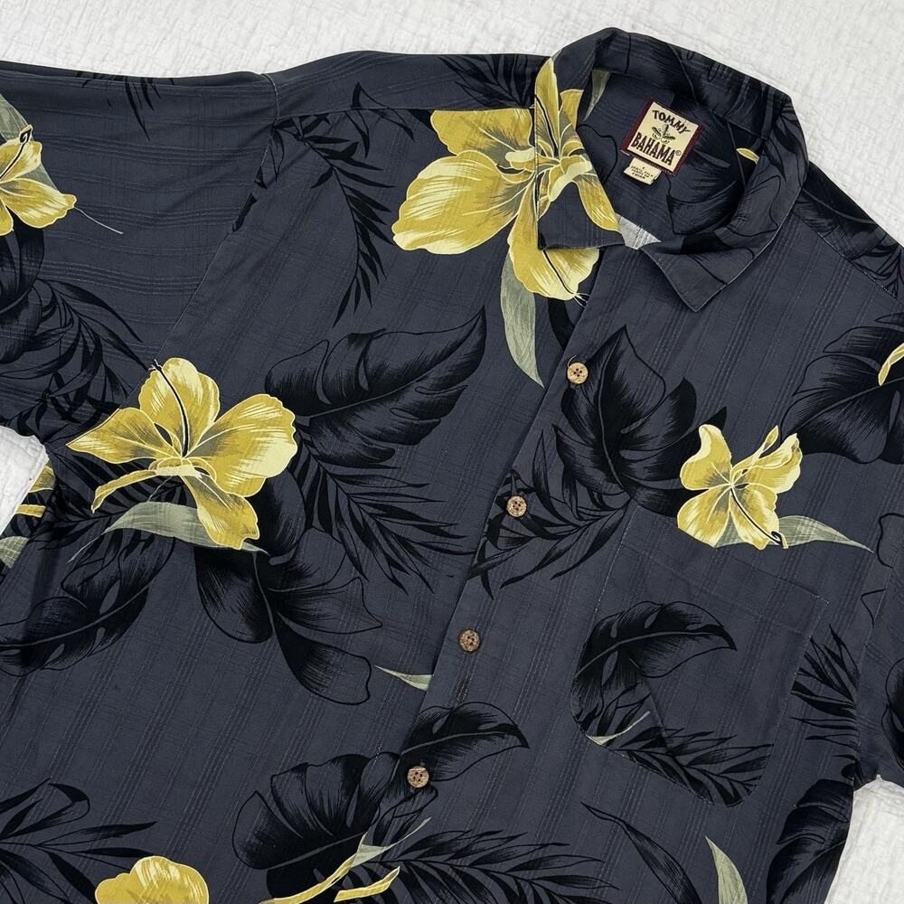 Tommy Bahama Mens Size Large Silk Hawaiian Shirt Floral Print Button Up Black